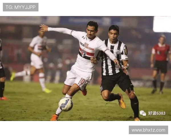 桑托斯盛赞波津在防守和进攻两端的全能表现与关键作用